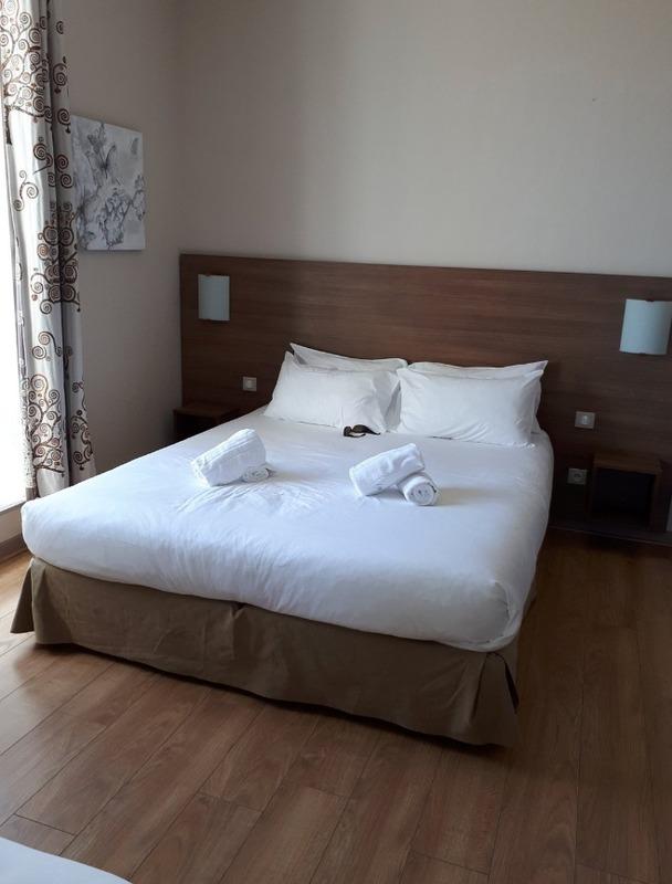 Local commercial - 2 500 m² - 43 pièces