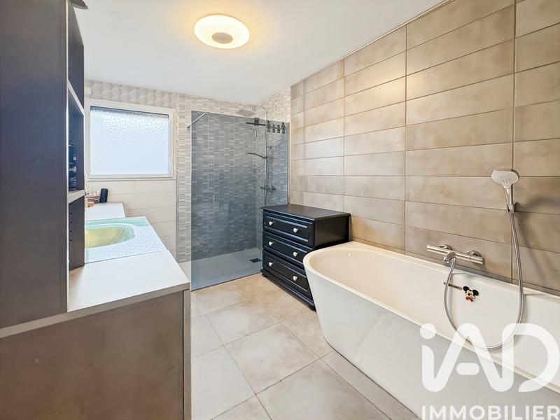 Maison - 123 m² - 5 pièces