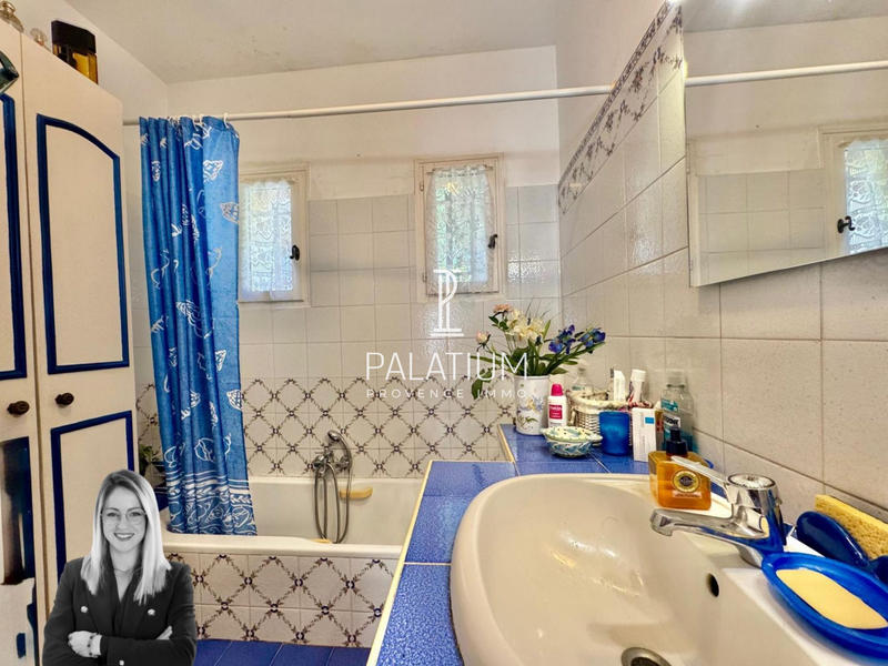 Villa - 202 m² - 7 pièces