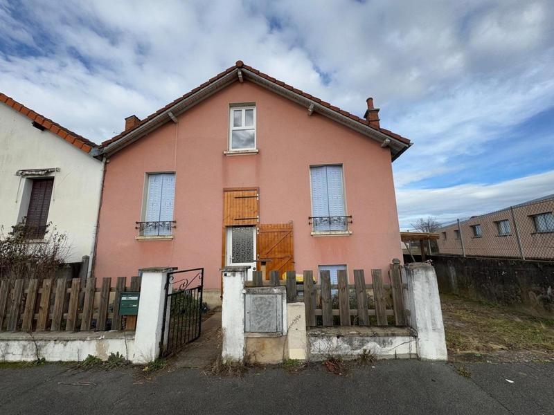 Maison de village - 94 m² - 5 pièces