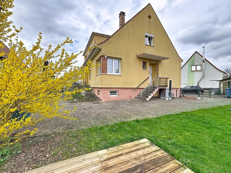 Maison - 81 m² - 5 pièces