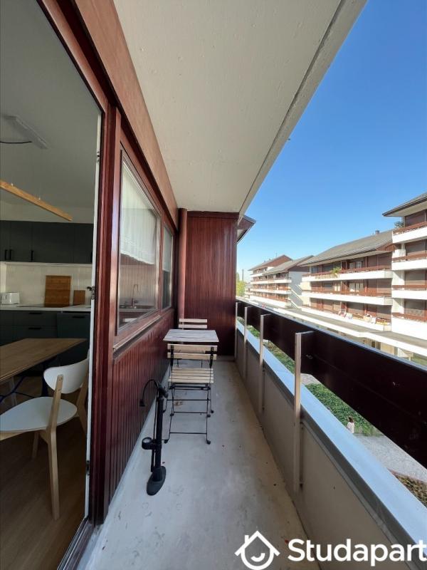 Appartement - 80 m² - 5 pièces