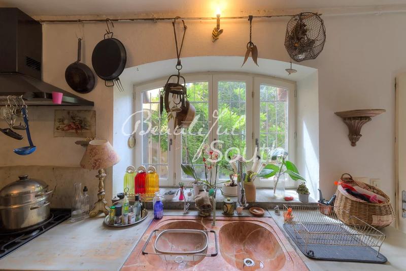 Gîte - 956 m² - 32 pièces