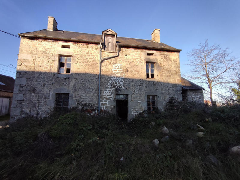 Maison - 104 m² - 4 pièces