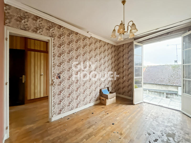 Maison - 206 m² - 8 pièces