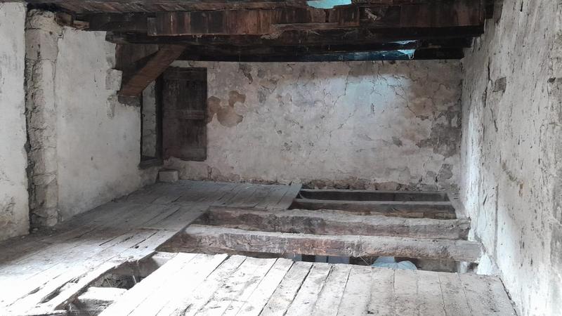 Maison de village - 140 m² - 2 pièces