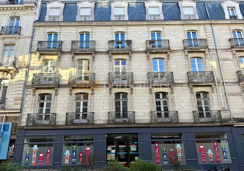 Local commercial - 133 m² - 6 pièces