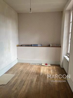Maison - 207 m² - 9 pièces