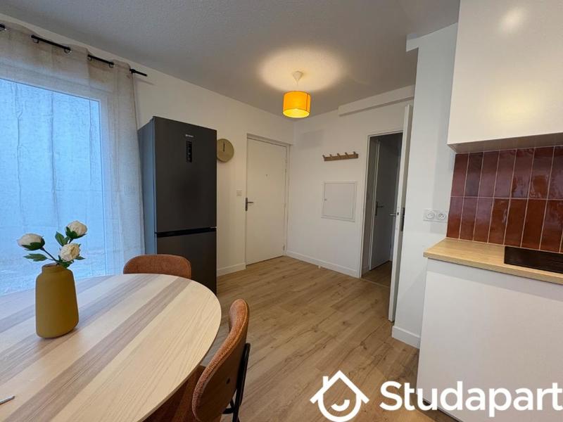 Chambre - 12 m² - 1 pièce