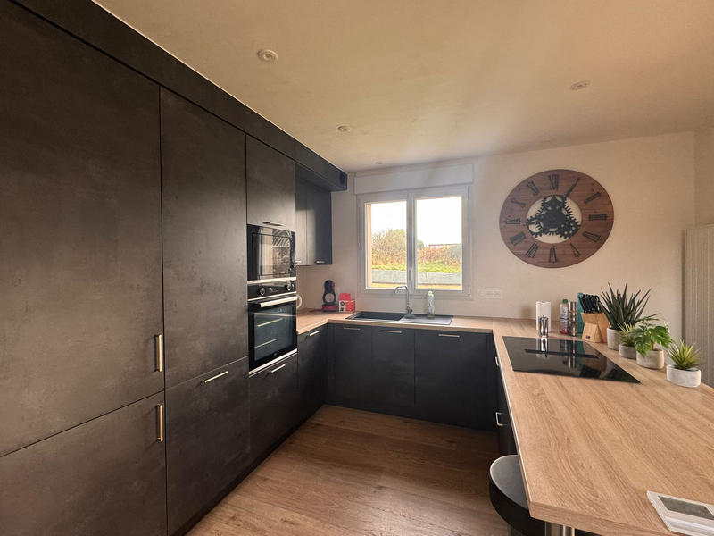 Maison - 104 m² - 4 pièces