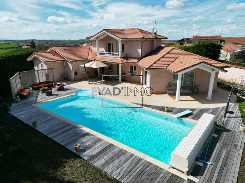 Villa - 180 m² - 7 pièces