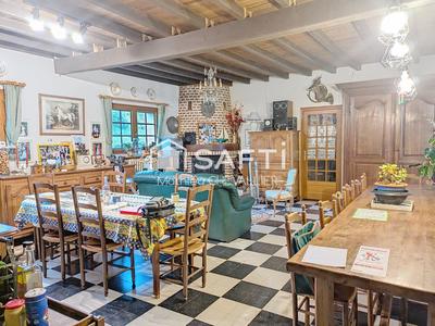 Maison - 199 m² - 9 pièces