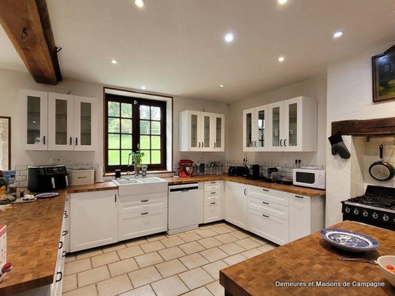 Demeure - 330 m² - 10 pièces