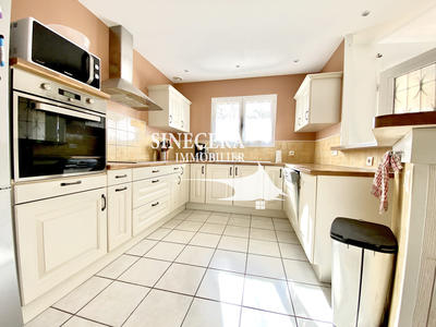 Maison - 106 m² - 5 pièces