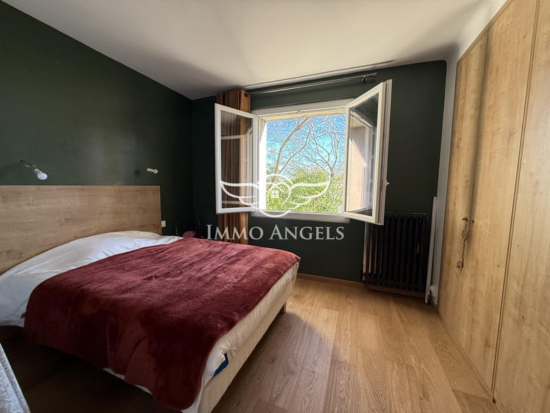 Appartement - 98 m² - 4 pièces