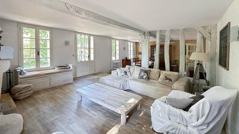 Propriété - 162 m² - 8 pièces