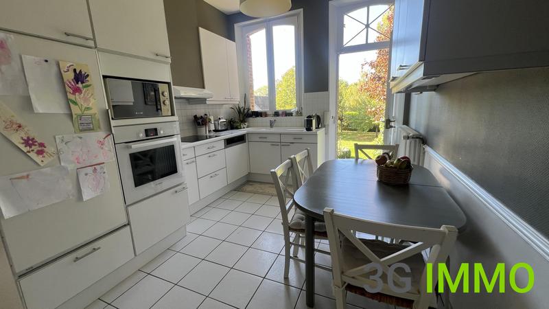 Maison ancienne - 200 m² - 10 pièces