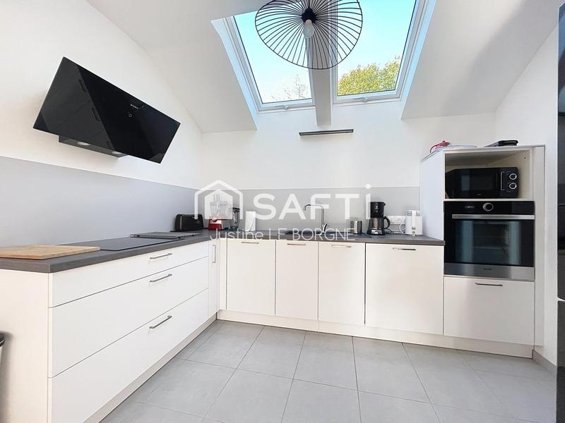 Maison - 296 m² - 13 pièces