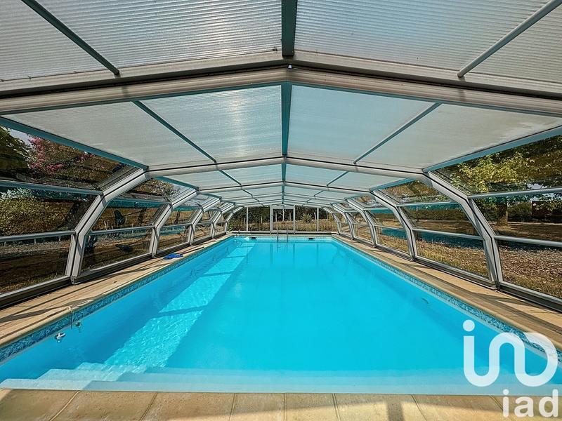 Maison - 232 m² - 7 pièces