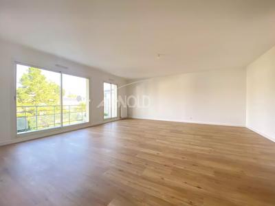 Appartement - 103 m² - 4 pièces