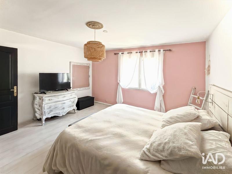 Maison - 184 m² - 5 pièces