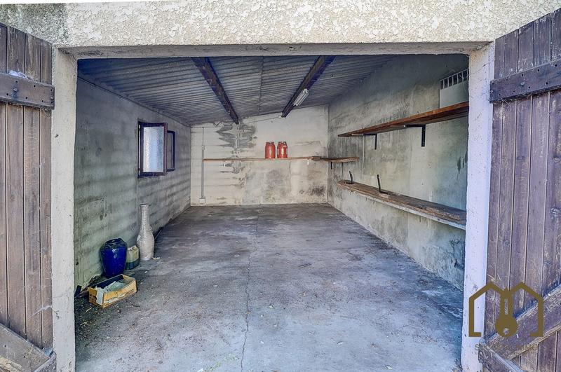 Maison - 212 m² - 9 pièces