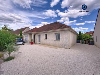 Maison - 98 m² - 6 pièces