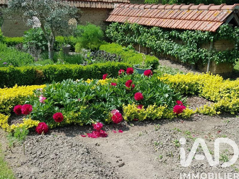 Maison de village - 181 m² - 7 pièces