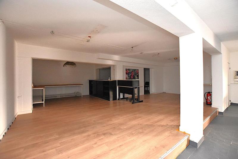 Local commercial - 94 m² - 2 pièces