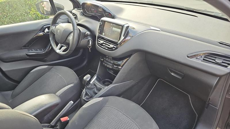 Peugeot 208 1.2 PureTech 82 Active