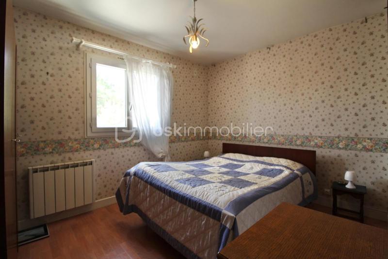 Pavillon - 130 m² - 6 pièces