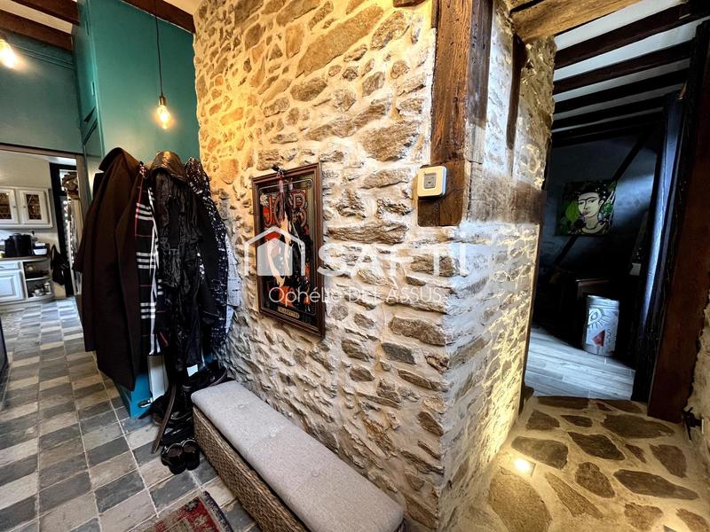 Maison - 200 m² - 7 pièces