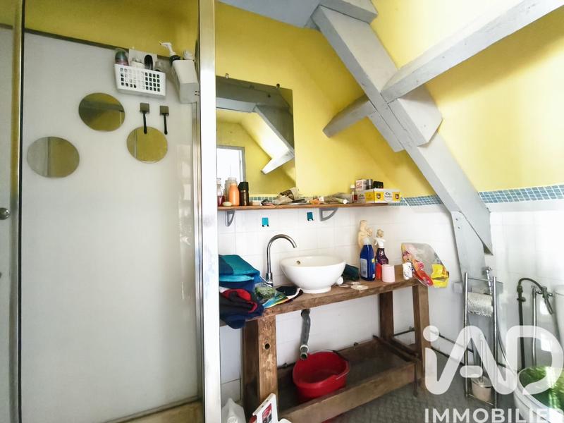 Maison - 201 m² - 7 pièces