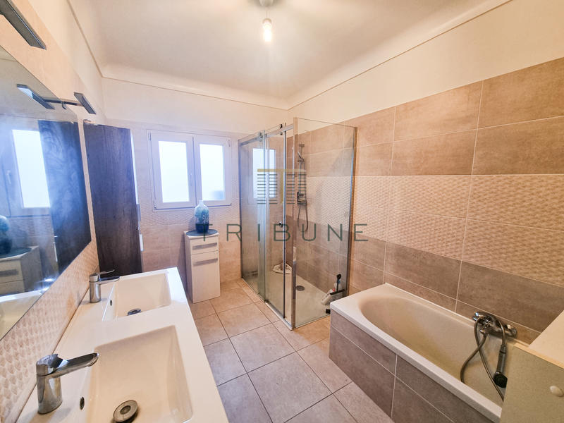 Maison - 143 m² - 4 pièces