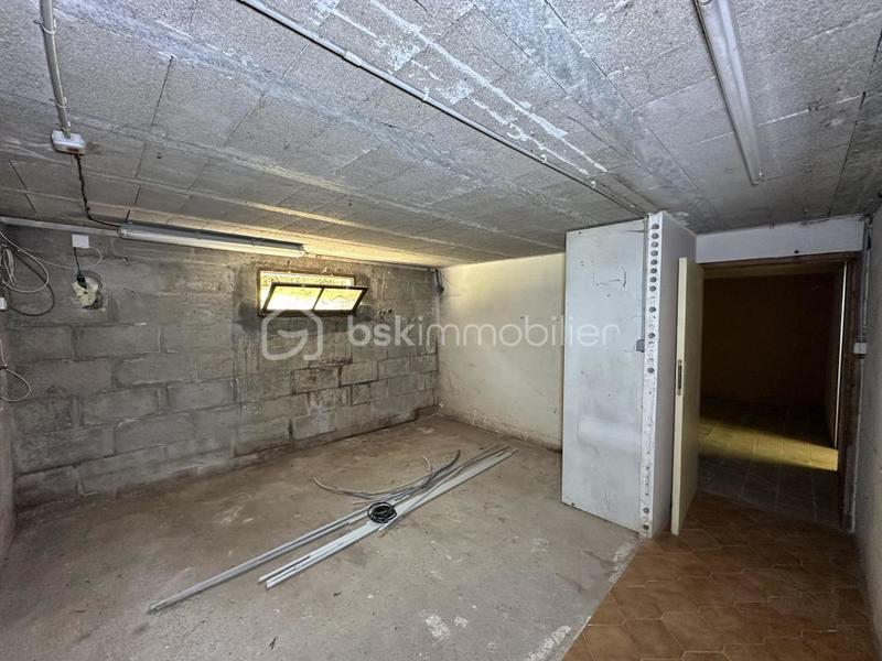 Maison - 207 m² - 7 pièces