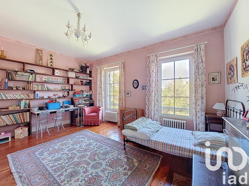 Maison - 607 m² - 22 pièces