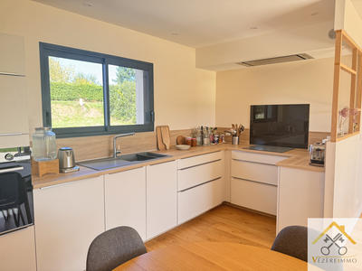 Maison - 102 m² - 4 pièces