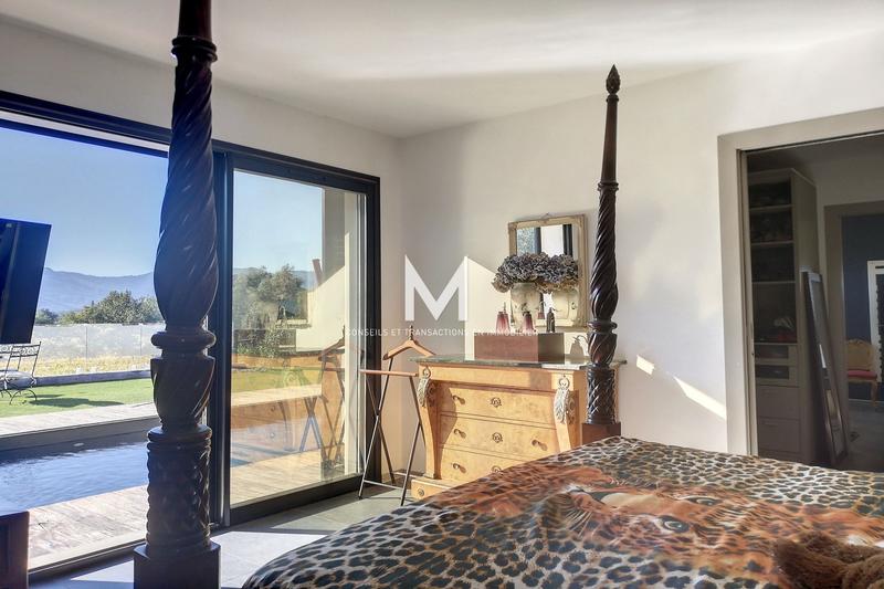 Maison - 154 m² - 4 pièces