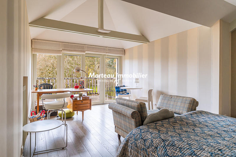 Demeure - 589 m² - 15 pièces