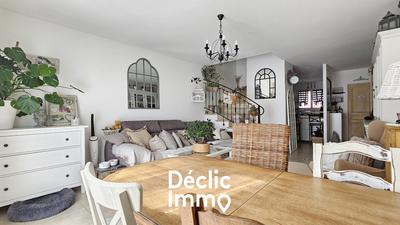 Maison - 94 m² - 4 pièces