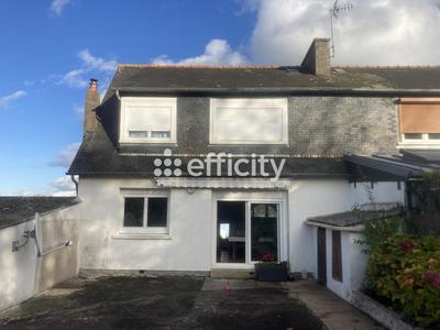 Maison - 96 m² - 5 pièces