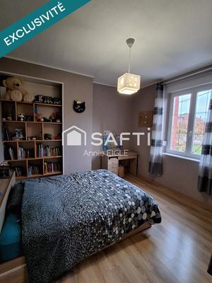 Maison - 130 m² - 7 pièces