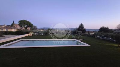 Maison - 146 m² - 5 pièces