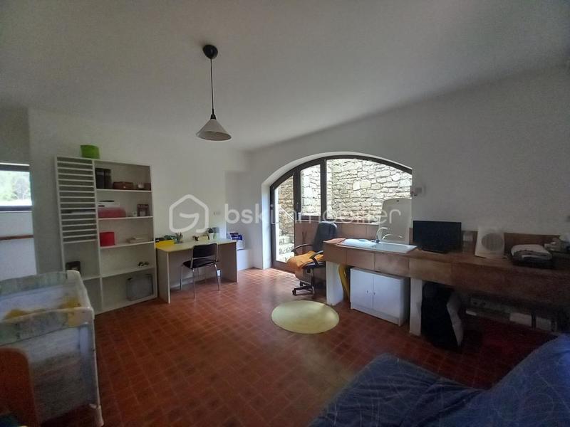 Propriété - 200 m² - 5 pièces