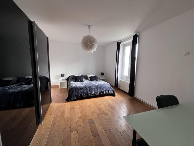 Maison ancienne - 258 m² - 8 pièces