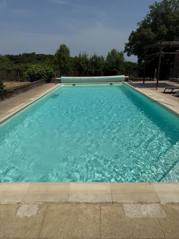 Propriété - 280 m² - 8 pièces