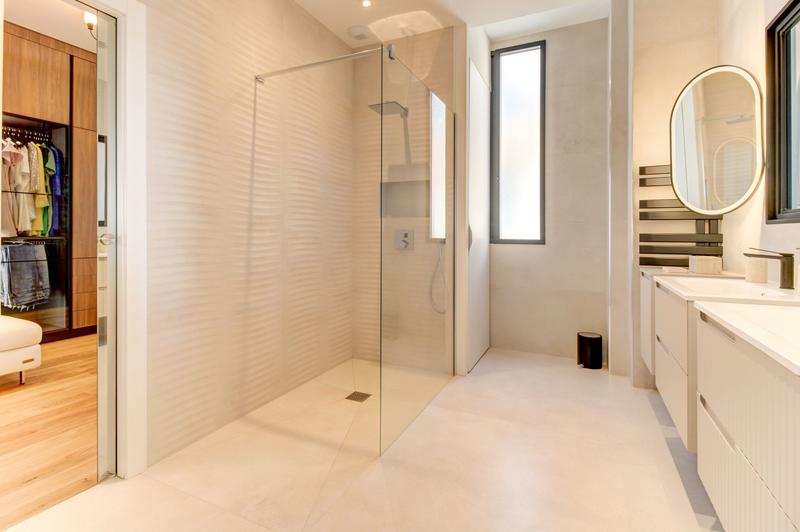 Appartement - 192 m² - 5 pièces