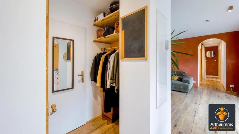 Maison - 95 m² - 4 pièces