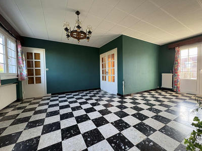 Maison - 94 m² - 6 pièces