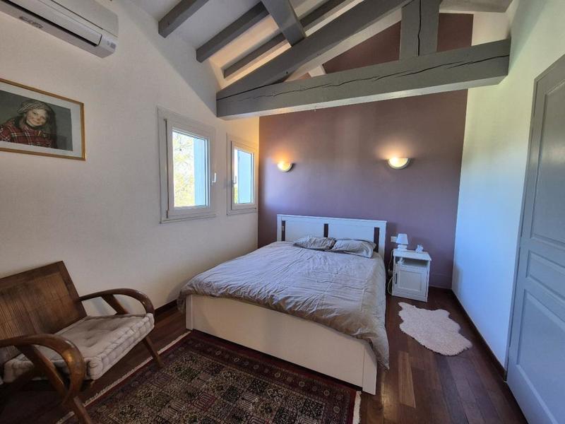 Villa - 168 m² - 6 pièces